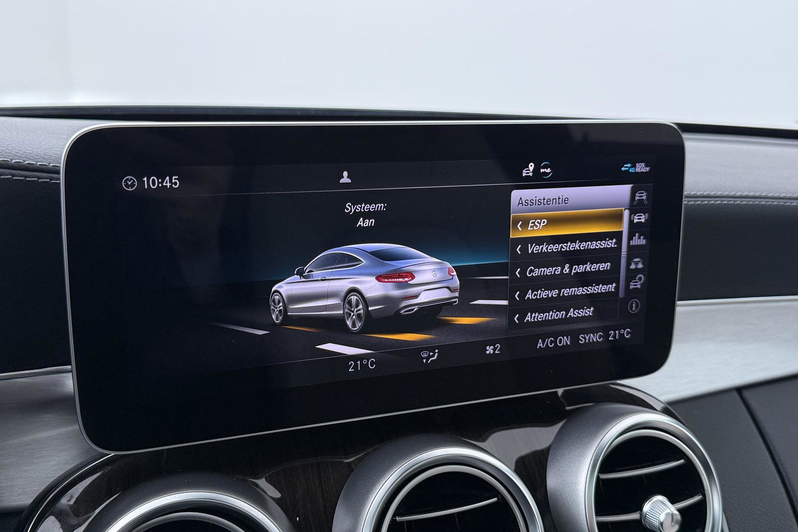 Mercedes-Benz C-Klasse Coupé 180 Premium Plus Pack | Luchtvering | Burmester | Panoramadak | 360° Camera | Memory | 19 Inch