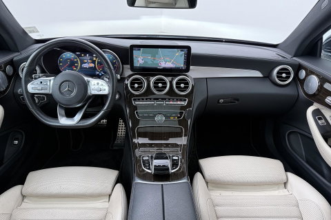 Mercedes-Benz C-Klasse Coupé 180 Premium Plus Pack | Luchtvering | Burmester | Panoramadak | 360° Camera | Memory | 19 Inch
