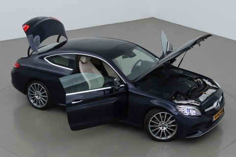 Mercedes-Benz C-Klasse Coupé 180 Premium Plus Pack | Luchtvering | Burmester | Panoramadak | 360° Camera | Memory | 19 Inch