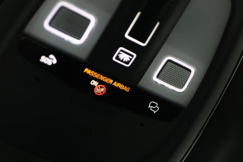 Volvo XC90 T8 Plug-in hybrid Ultra Dark | Bowers&Wilkins | Luchtvering | Massage | 22 Inch | Trekhaak | Head-Up