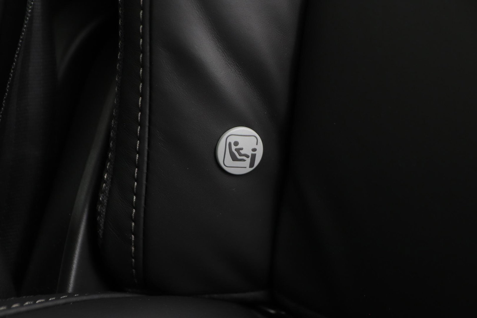 Volvo XC90 T8 Plug-in hybrid Ultra Dark | Bowers&Wilkins | Luchtvering | Massage | 22 Inch | Trekhaak | Head-Up