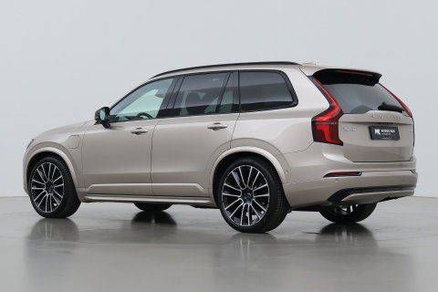 Volvo XC90 T8 Plug-in hybrid Ultra Dark | Bowers&Wilkins | Luchtvering | Massage | 22 Inch | Trekhaak | Head-Up