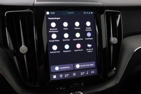 Volvo XC60 T8 Plug-in hybrid Ultra Black Edition | HEICO Sportiv | Luchtvering | Bowers&Wilkins | Panoramadak | Head-Up