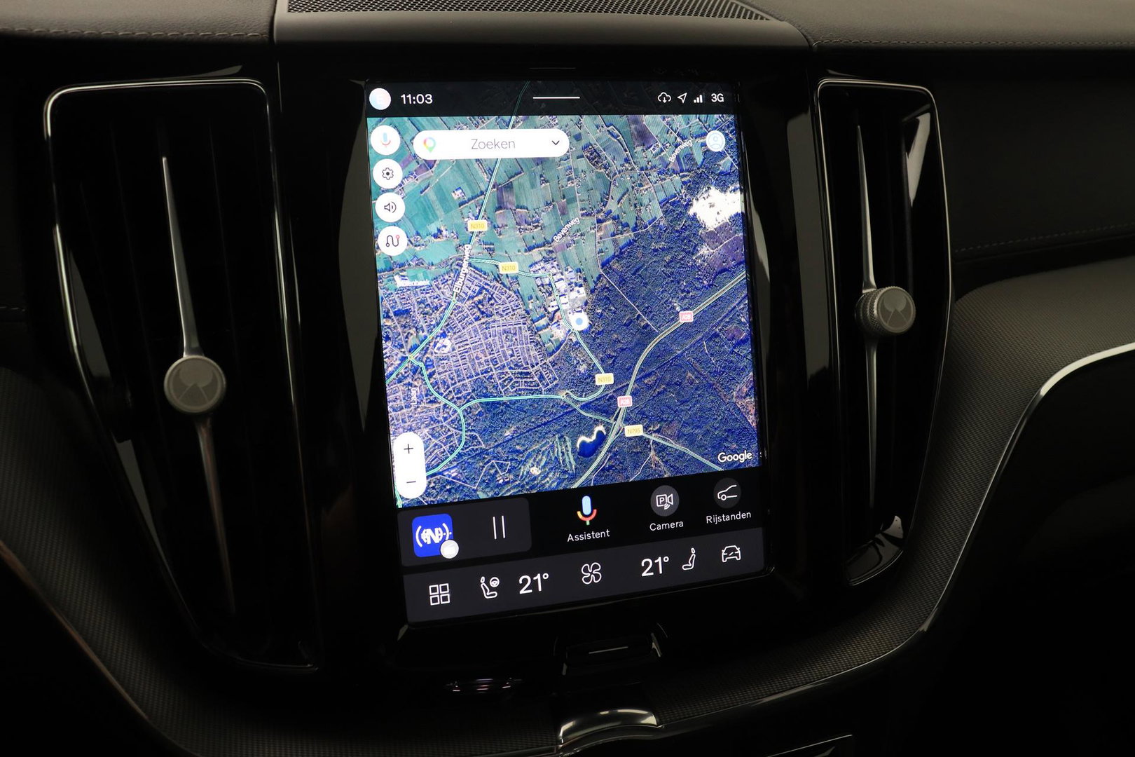 Volvo XC60 T8 Plug-in hybrid Ultra Black Edition | HEICO Sportiv | Luchtvering | Bowers&Wilkins | Panoramadak | Head-Up