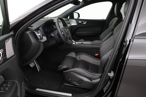 Volvo XC60 T8 Plug-in hybrid Ultra Black Edition | HEICO Sportiv | Luchtvering | Bowers&Wilkins | Panoramadak | Head-Up
