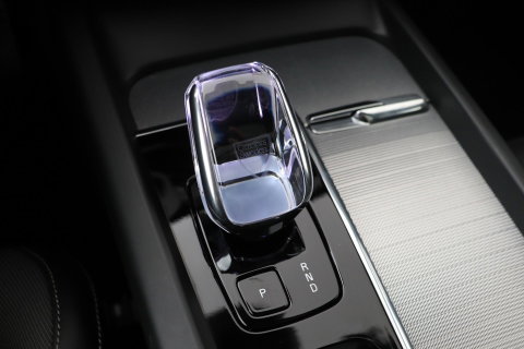 Volvo XC60 T8 Plug-in hybrid Ultra Black Edition | HEICO Sportiv | Luchtvering | Bowers&Wilkins | Panoramadak | Head-Up
