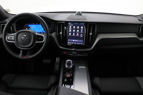 Volvo XC60 T8 Plug-in hybrid Ultra Black Edition | HEICO Sportiv | Luchtvering | Bowers&Wilkins | Panoramadak | Head-Up