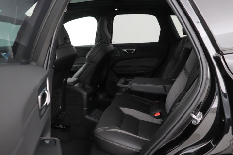 Volvo XC60 T8 Plug-in hybrid Ultra Black Edition | HEICO Sportiv | Luchtvering | Bowers&Wilkins | Panoramadak | Head-Up