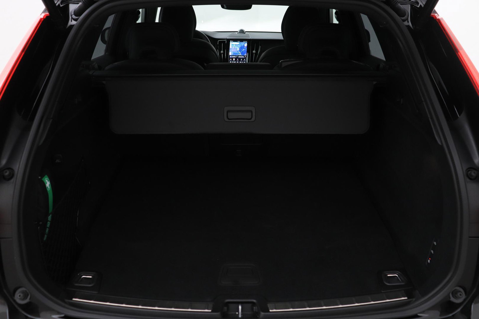 Volvo XC60 T8 Plug-in hybrid Ultra Black Edition | HEICO Sportiv | Luchtvering | Bowers&Wilkins | Panoramadak | Head-Up
