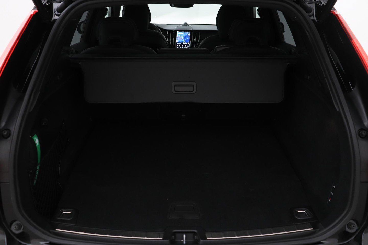 Volvo XC60 T8 Plug-in hybrid Ultra Black Edition | HEICO Sportiv | Luchtvering | Bowers&Wilkins | Panoramadak | Head-Up