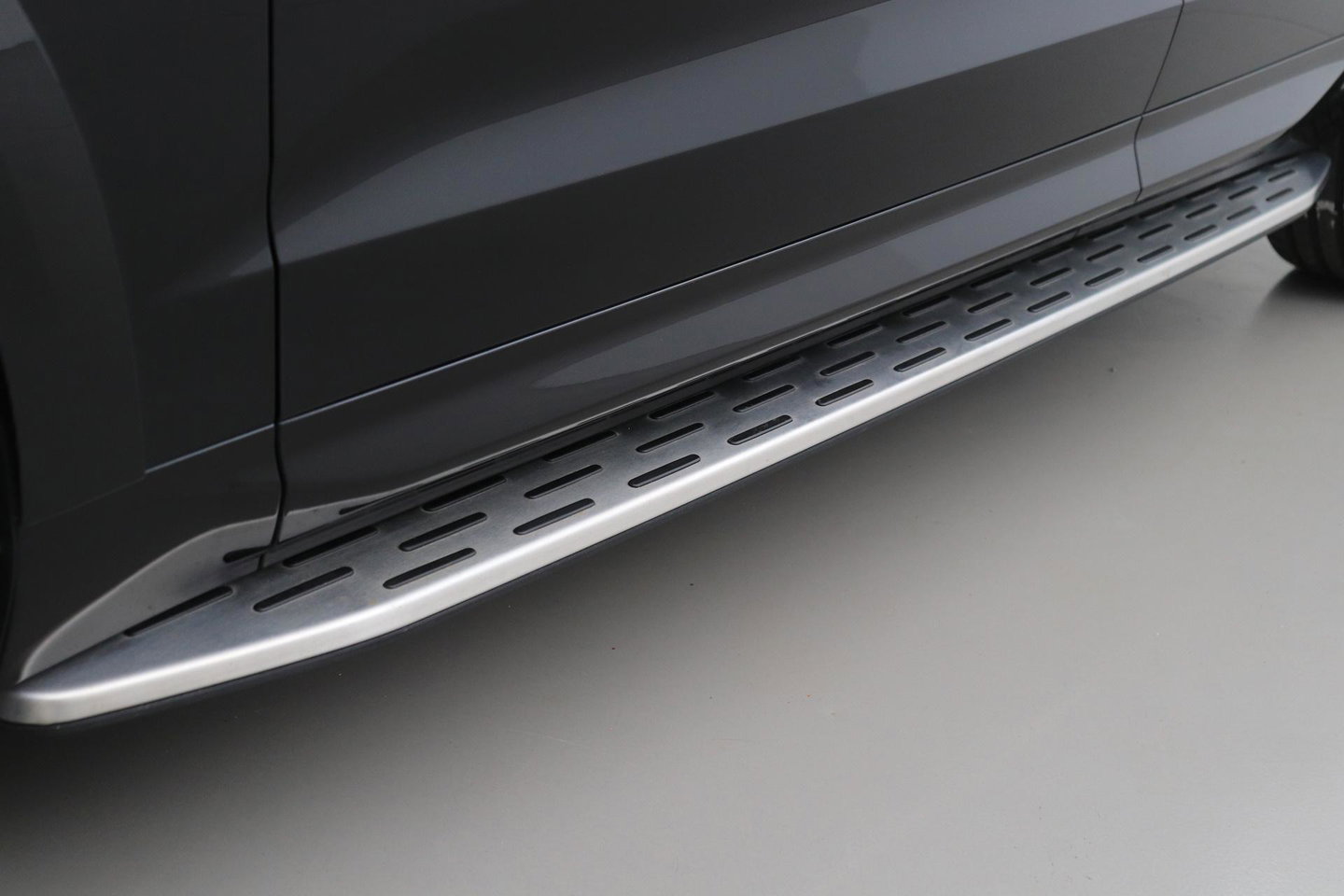 Volvo XC60 T8 Plug-in hybrid Ultra Black Edition | HEICO Sportiv | Luchtvering | Bowers&Wilkins | Panoramadak | Head-Up