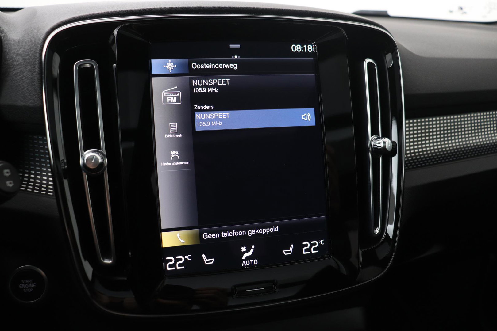 Volvo XC40 T5 Recharge R-Design | Panoramadak | 360° Camera | harman/kardon | Trekhaak