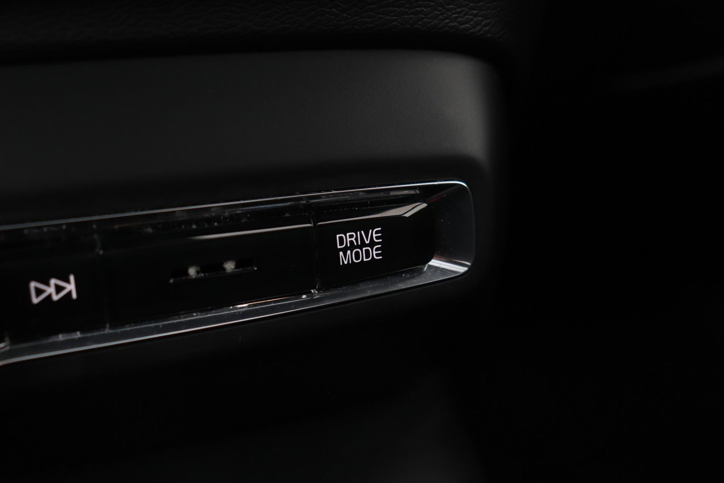 Volvo XC40 T5 Recharge R-Design | Panoramadak | 360° Camera | harman/kardon | Trekhaak