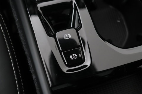 Volvo XC40 T5 Recharge R-Design | Panoramadak | 360° Camera | harman/kardon | Trekhaak
