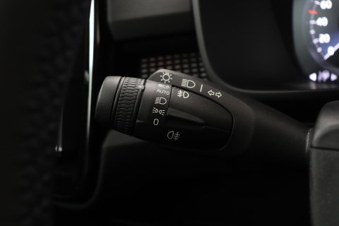 Volvo XC40 T5 Recharge R-Design | Panoramadak | 360° Camera | harman/kardon | Trekhaak