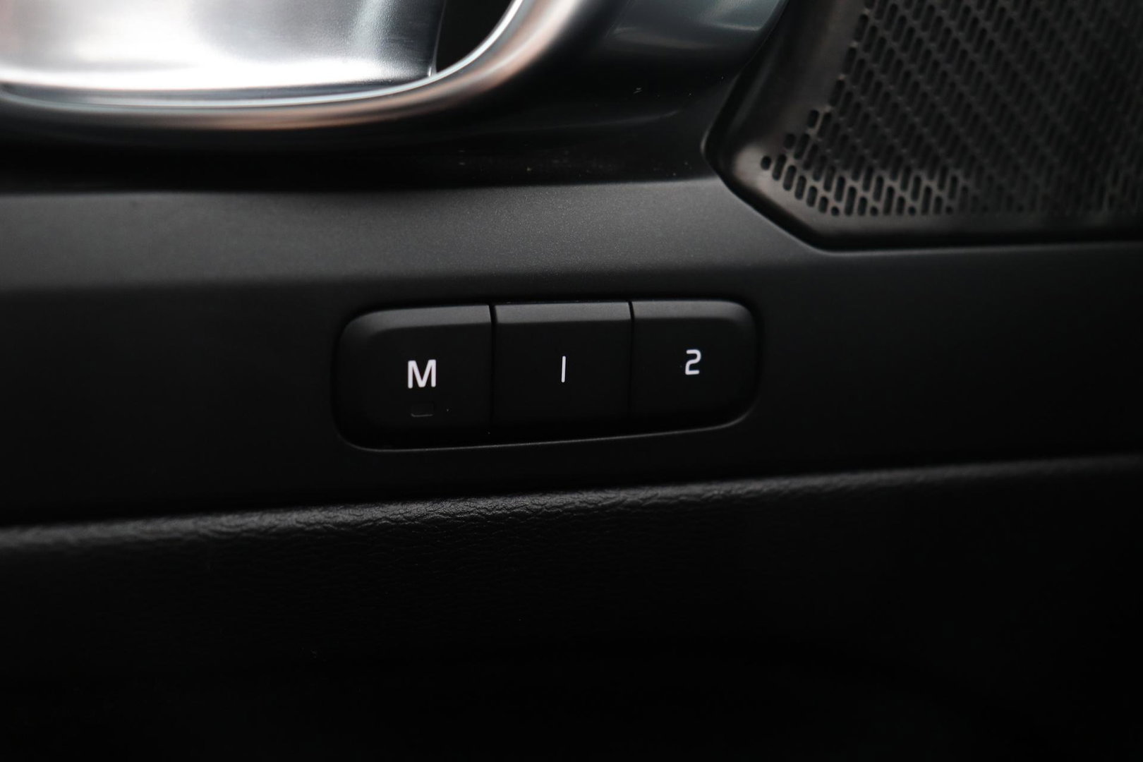 Volvo XC40 T5 Recharge R-Design | Panoramadak | 360° Camera | harman/kardon | Trekhaak
