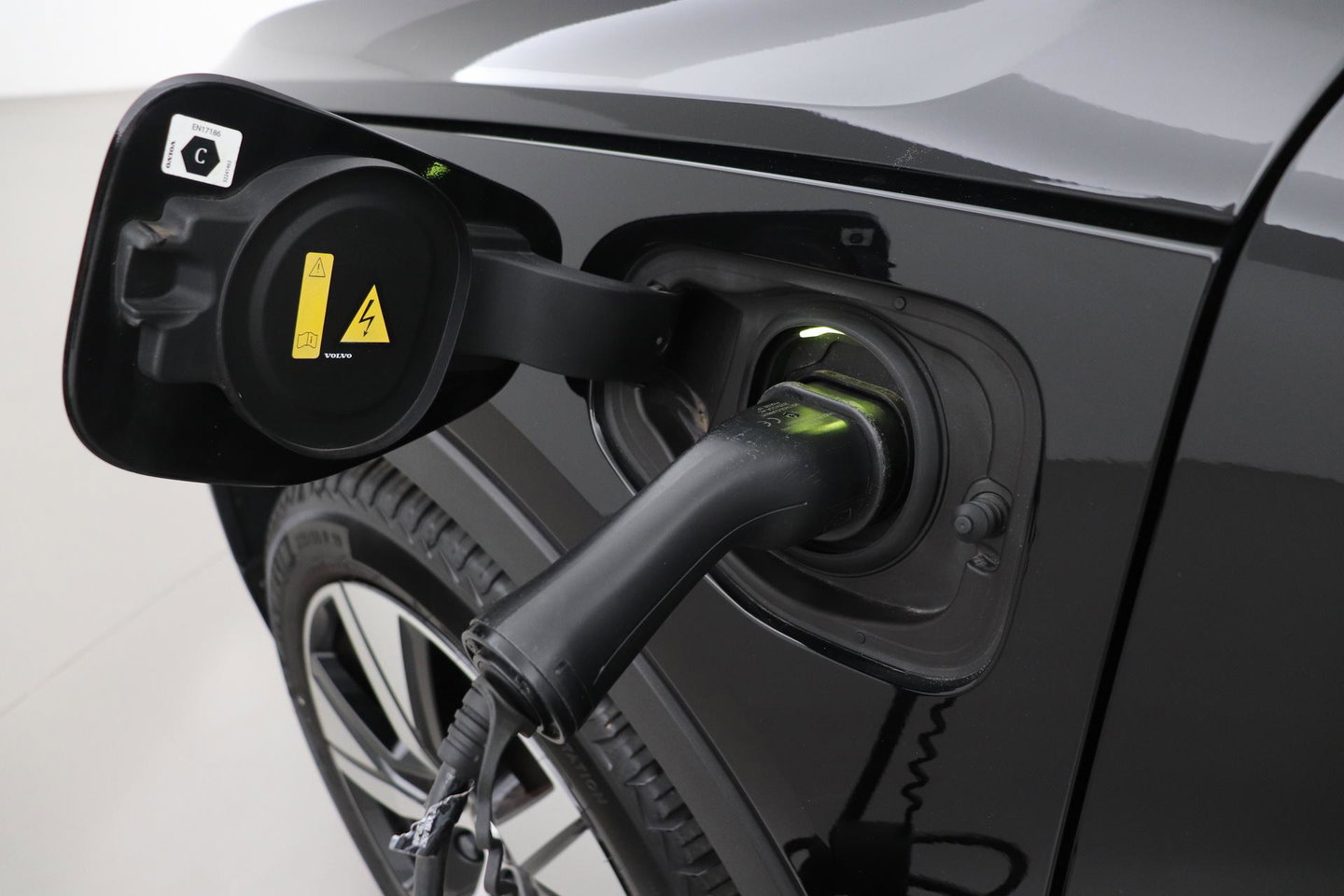 Volvo XC40 T5 Recharge R-Design | Panoramadak | 360° Camera | harman/kardon | Trekhaak