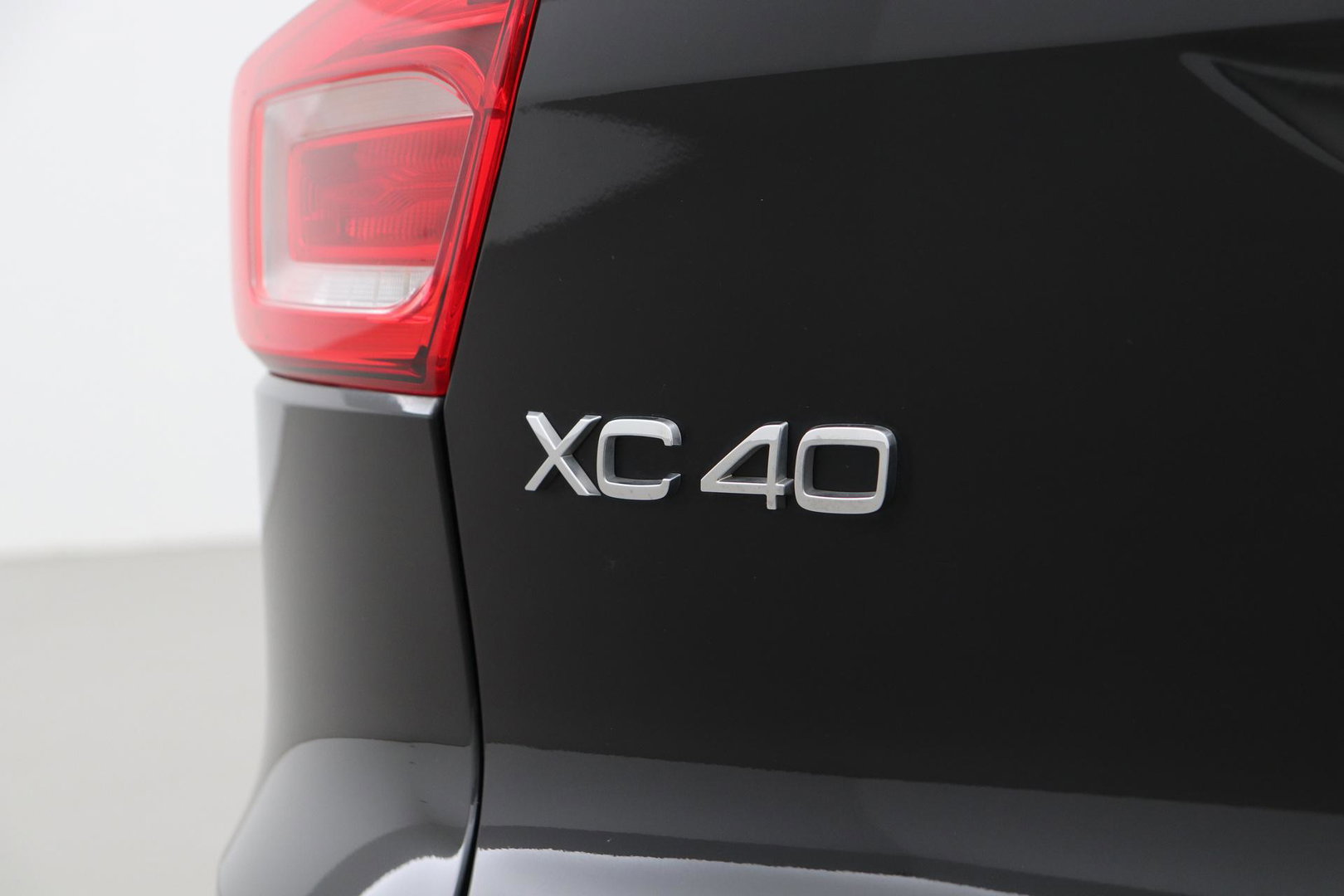 Volvo XC40 T5 Recharge R-Design | Panoramadak | 360° Camera | harman/kardon | Trekhaak