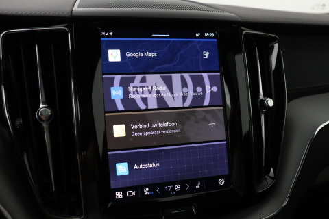 Volvo XC60 T6 Plug-in hybrid Ultra Black Edition | ACC | Luchtvering | Trekhaak | Bowers&Wilkins | 360° Camera | Stoelmassage | Panoramadak | Head-Up