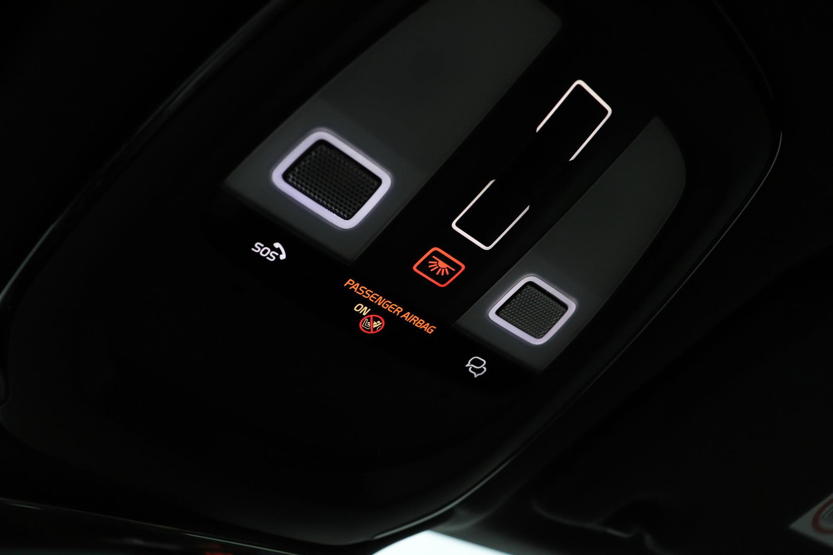 Volvo XC60 T6 Plug-in hybrid Ultra Black Edition | ACC | Luchtvering | Trekhaak | Bowers&Wilkins | 360° Camera | Stoelmassage | Panoramadak | Head-Up