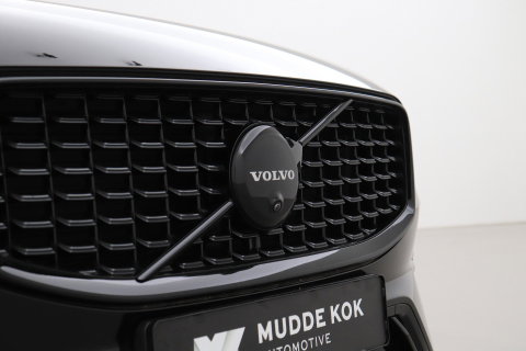 Volvo XC60 T6 Plug-in hybrid Ultra Black Edition | ACC | Luchtvering | Trekhaak | Bowers&Wilkins | 360° Camera | Stoelmassage | Panoramadak | Head-Up