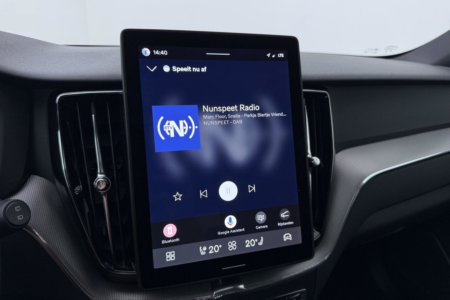 Volvo XC60 T8 Plug-in hybrid Plus Black Edition | ACC | Panoramdak | Head-Up | Trekhaak | Harman/Kardon | 360° Camera | 21 Inch
