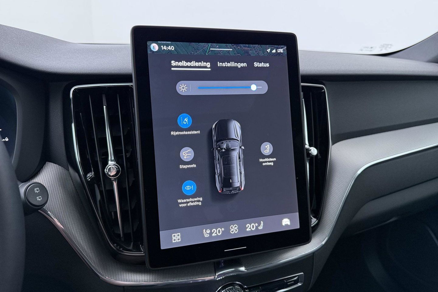 Volvo XC60 T8 Plug-in hybrid Plus Black Edition | ACC | Panoramdak | Head-Up | Trekhaak | Harman/Kardon | 360° Camera | 21 Inch