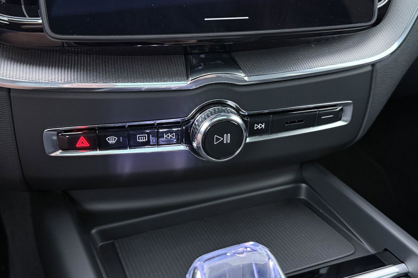 Volvo XC60 T8 Plug-in hybrid Plus Black Edition | ACC | Panoramdak | Head-Up | Trekhaak | Harman/Kardon | 360° Camera | 21 Inch