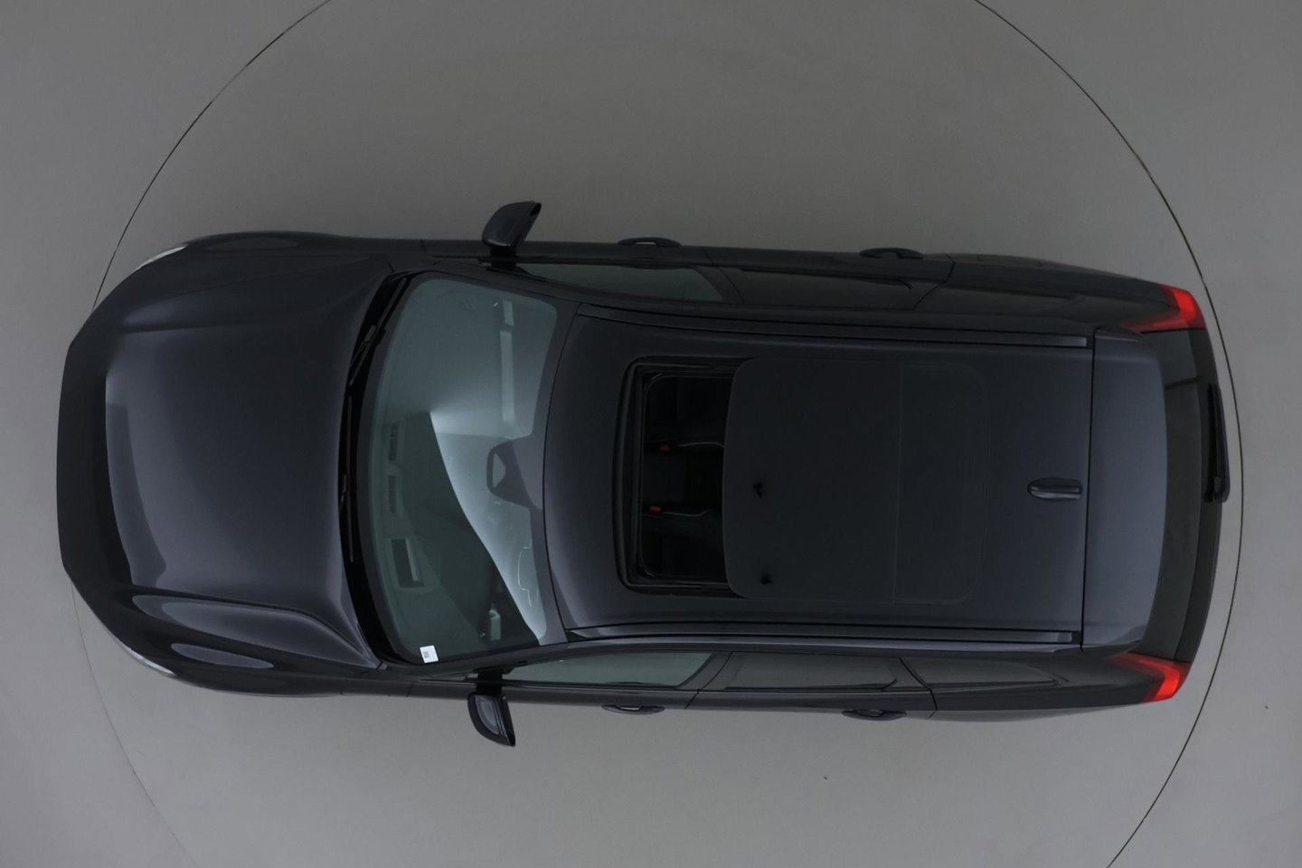 Volvo XC60 T8 Plug-in hybrid Plus Black Edition | ACC | Panoramdak | Head-Up | Trekhaak | Harman/Kardon | 360° Camera | 21 Inch