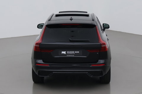 Volvo XC60 T8 Plug-in hybrid Plus Black Edition | ACC | Panoramdak | Head-Up | Trekhaak | Harman/Kardon | 360° Camera | 21 Inch