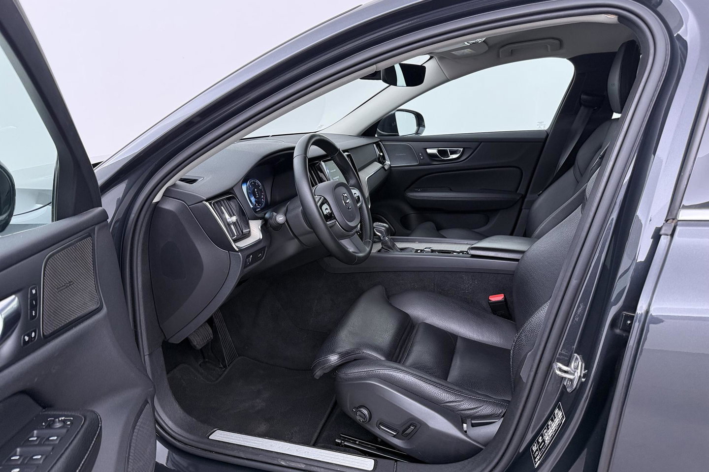 Volvo V60 2.0 T4 Inscription | ACC | Harman/Kardon | Camera | Stoelverwarming | Memory | Leder | BLIS