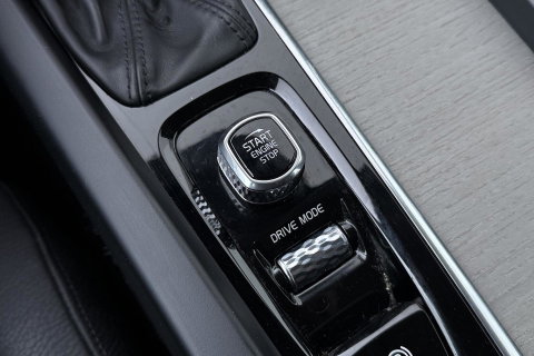 Volvo V60 2.0 T4 Inscription | ACC | Harman/Kardon | Camera | Stoelverwarming | Memory | Leder | BLIS