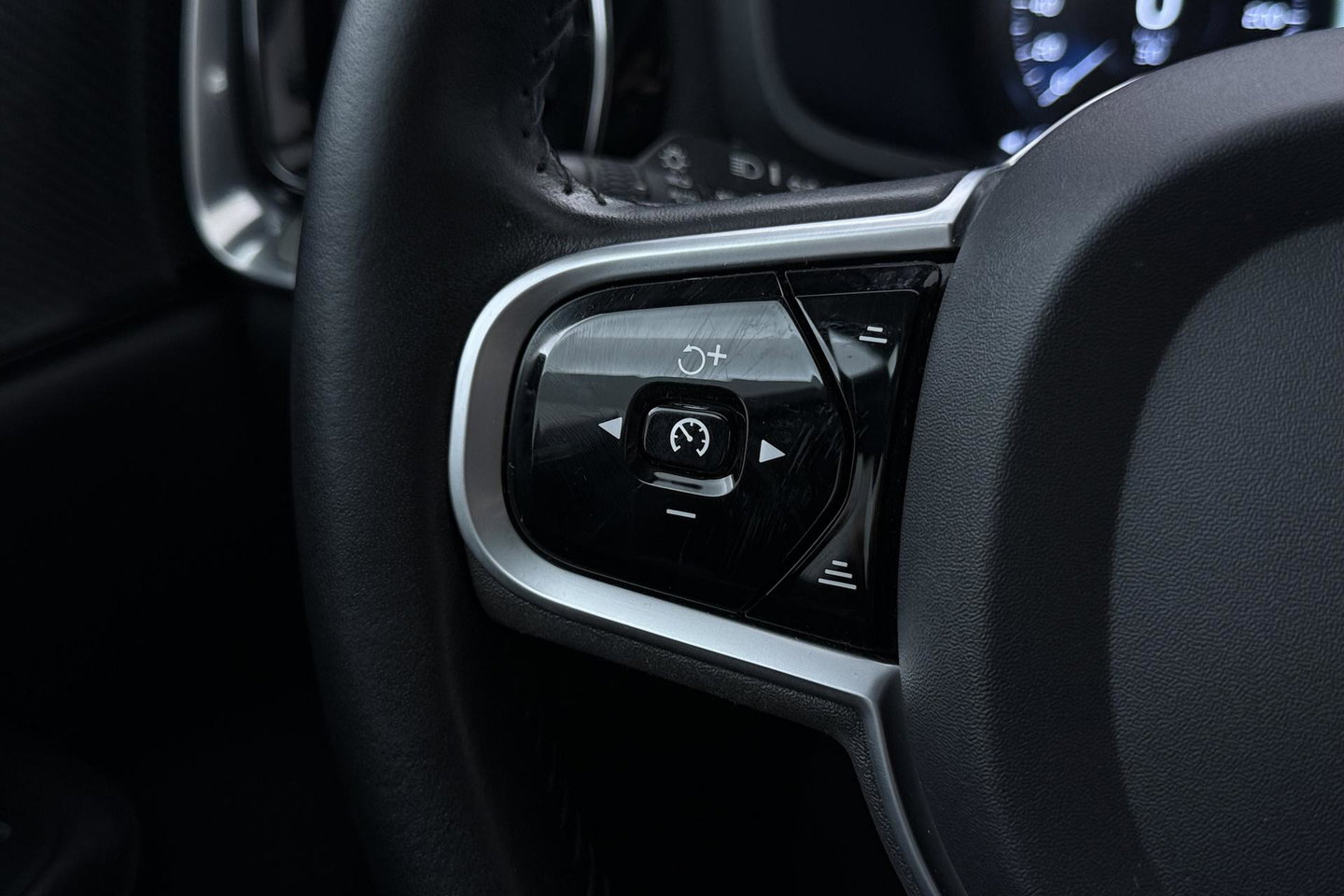 Volvo V60 2.0 T4 Inscription | ACC | Harman/Kardon | Camera | Stoelverwarming | Memory | Leder | BLIS