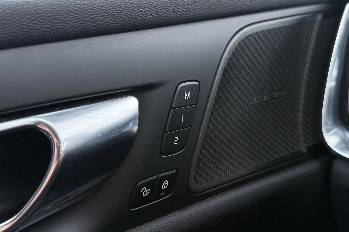 Volvo V60 2.0 T4 Inscription | ACC | Harman/Kardon | Camera | Stoelverwarming | Memory | Leder | BLIS
