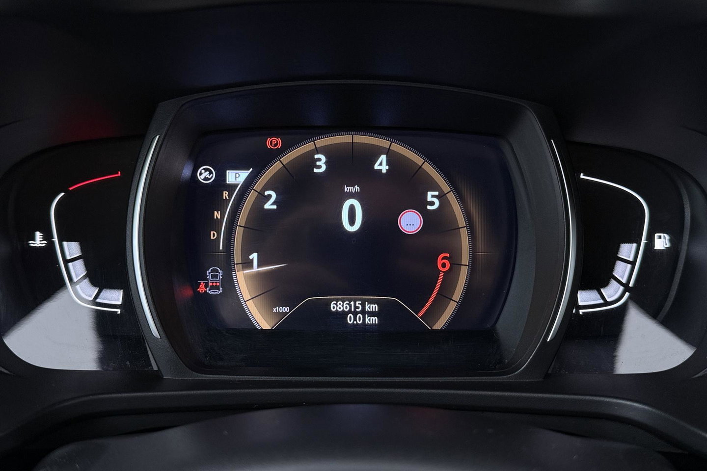 Renault Kadjar 1.3 TCe Limited | Trekhaak | Automaat | Camera | Stoelverwarming | Dodehoekdetectie | Keyless