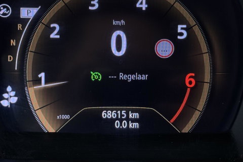 Renault Kadjar 1.3 TCe Limited | Trekhaak | Automaat | Camera | Stoelverwarming | Dodehoekdetectie | Keyless