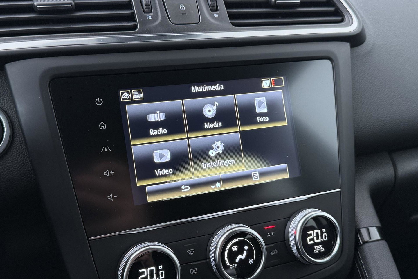 Renault Kadjar 1.3 TCe Limited | Trekhaak | Automaat | Camera | Stoelverwarming | Dodehoekdetectie | Keyless