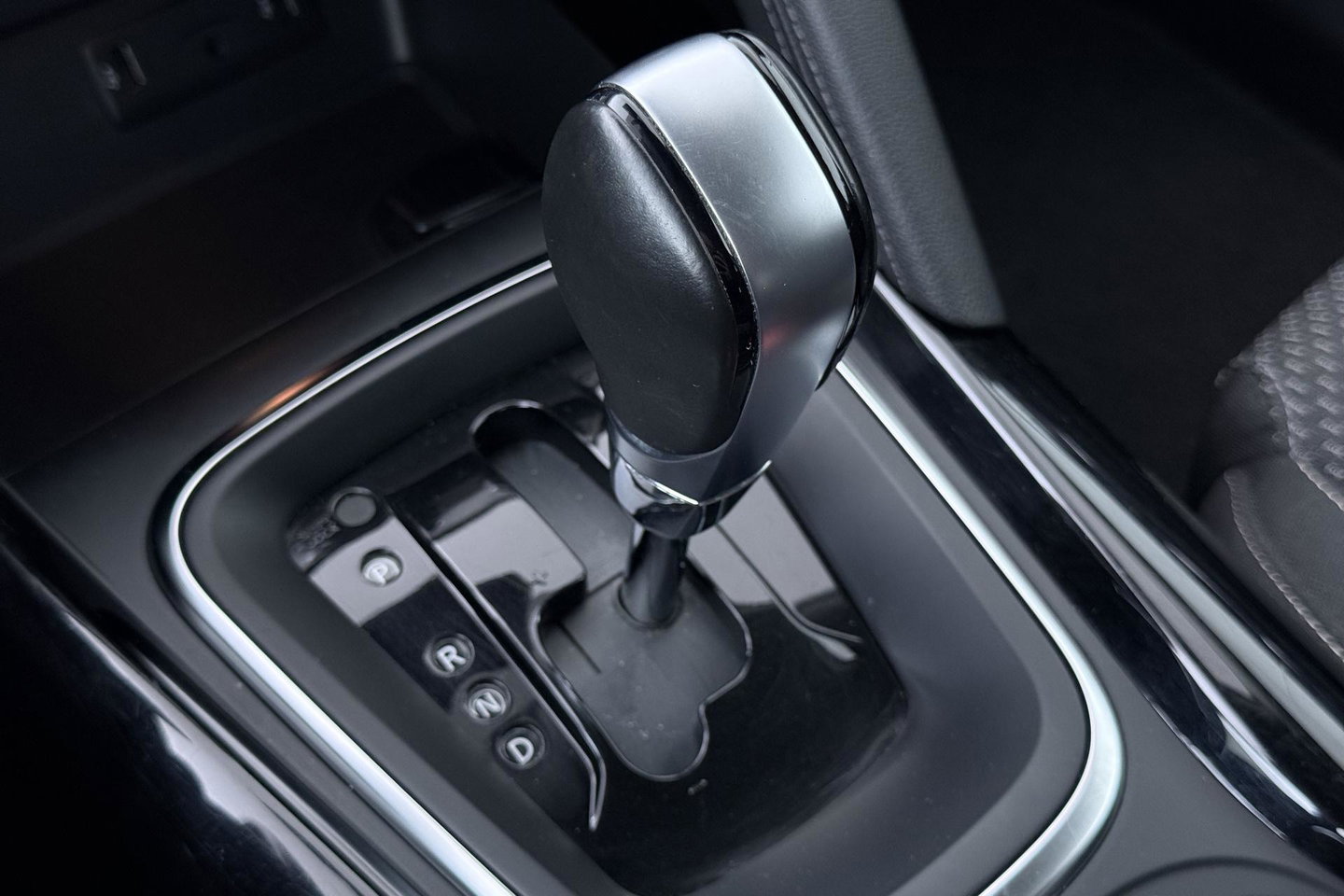 Renault Kadjar 1.3 TCe Limited | Trekhaak | Automaat | Camera | Stoelverwarming | Dodehoekdetectie | Keyless