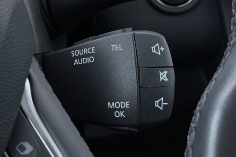 Renault Kadjar 1.3 TCe Limited | Trekhaak | Automaat | Camera | Stoelverwarming | Dodehoekdetectie | Keyless