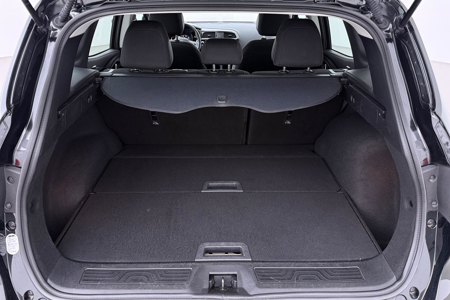 Renault Kadjar 1.3 TCe Limited | Trekhaak | Automaat | Camera | Stoelverwarming | Dodehoekdetectie | Keyless