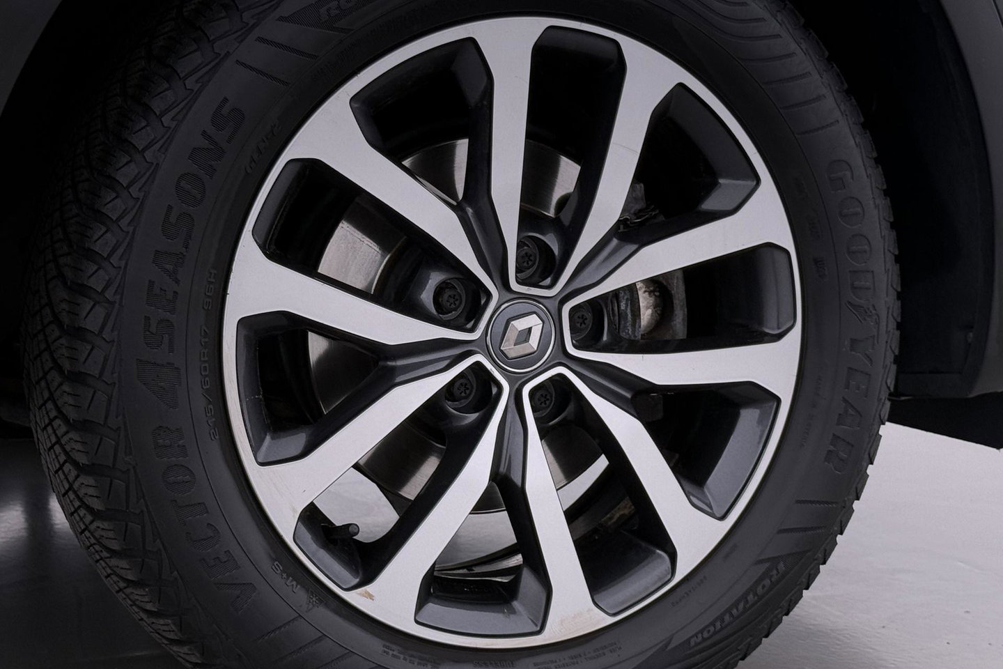 Renault Kadjar 1.3 TCe Limited | Trekhaak | Automaat | Camera | Stoelverwarming | Dodehoekdetectie | Keyless