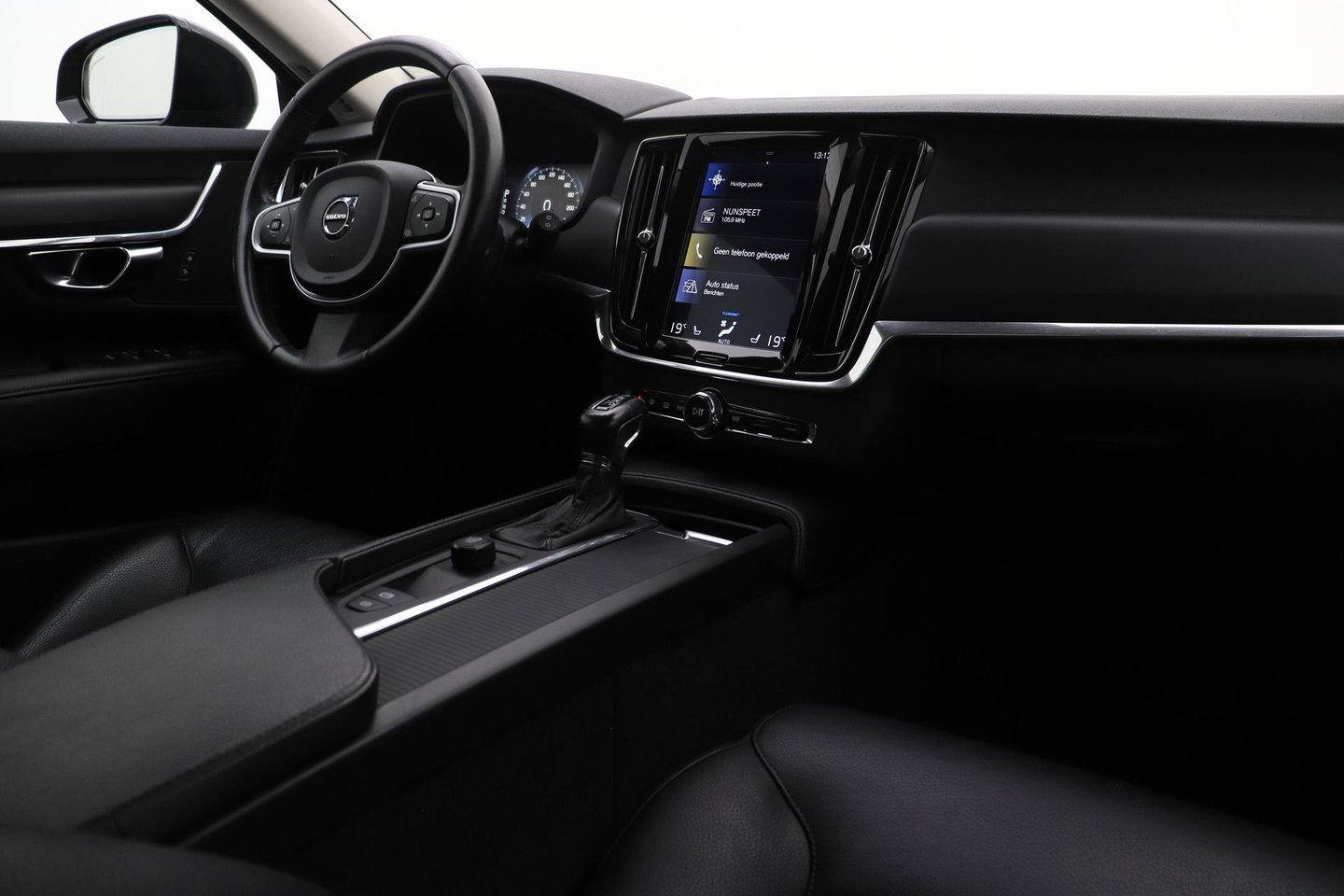 Volvo V90 2.0 T4 Momentum | ACC | Trekhaak | Camera | BLIS | Kinderzitjes | Stoelverwarming | 18 Inch