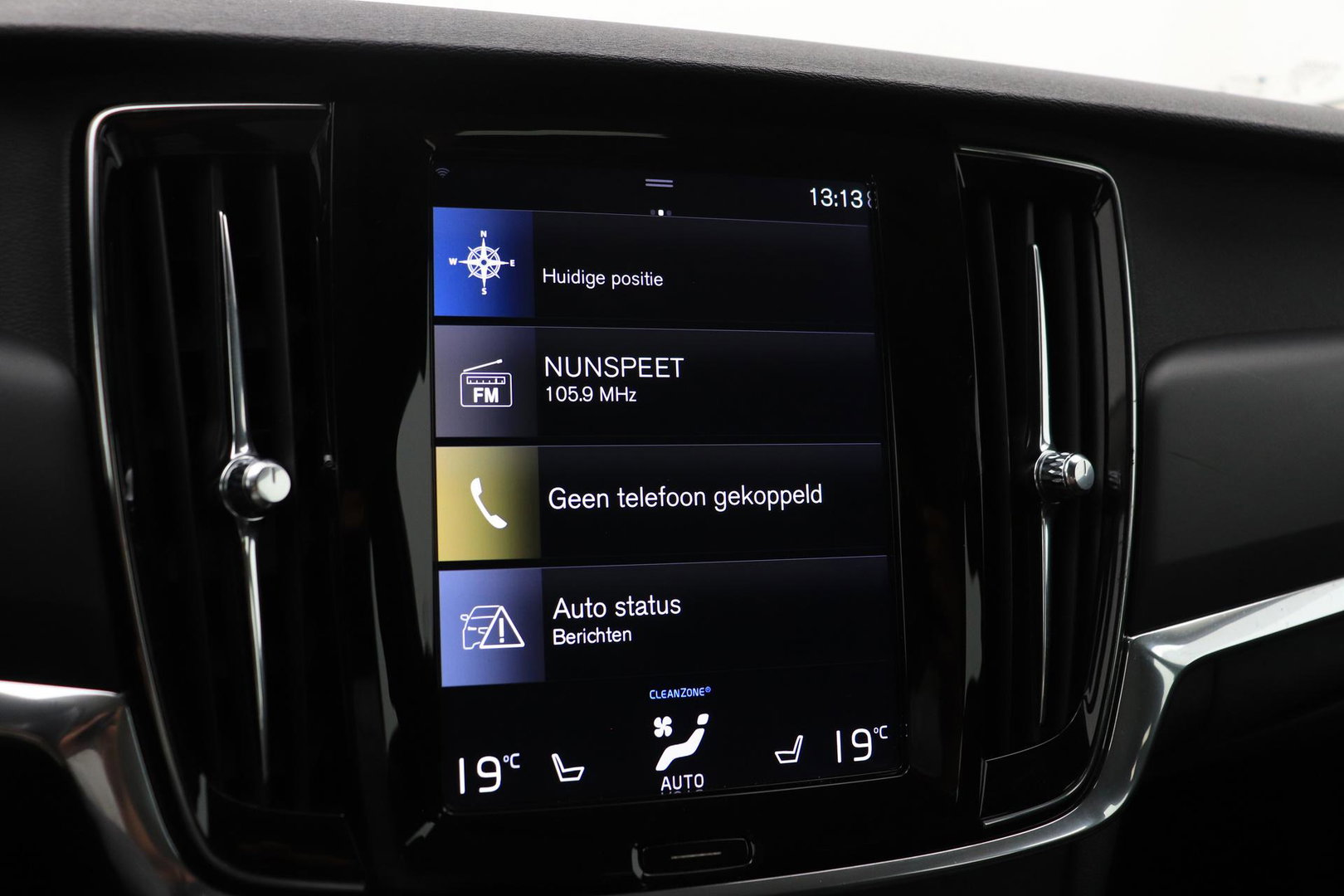Volvo V90 2.0 T4 Momentum | ACC | Trekhaak | Camera | BLIS | Kinderzitjes | Stoelverwarming | 18 Inch