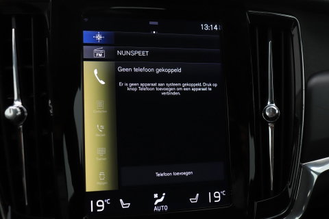 Volvo V90 2.0 T4 Momentum | ACC | Trekhaak | Camera | BLIS | Kinderzitjes | Stoelverwarming | 18 Inch