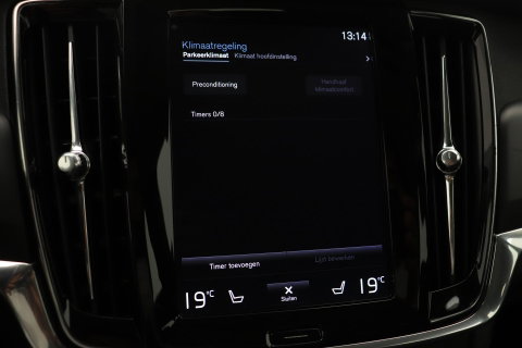 Volvo V90 2.0 T4 Momentum | ACC | Trekhaak | Camera | BLIS | Kinderzitjes | Stoelverwarming | 18 Inch