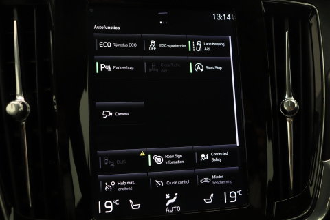 Volvo V90 2.0 T4 Momentum | ACC | Trekhaak | Camera | BLIS | Kinderzitjes | Stoelverwarming | 18 Inch