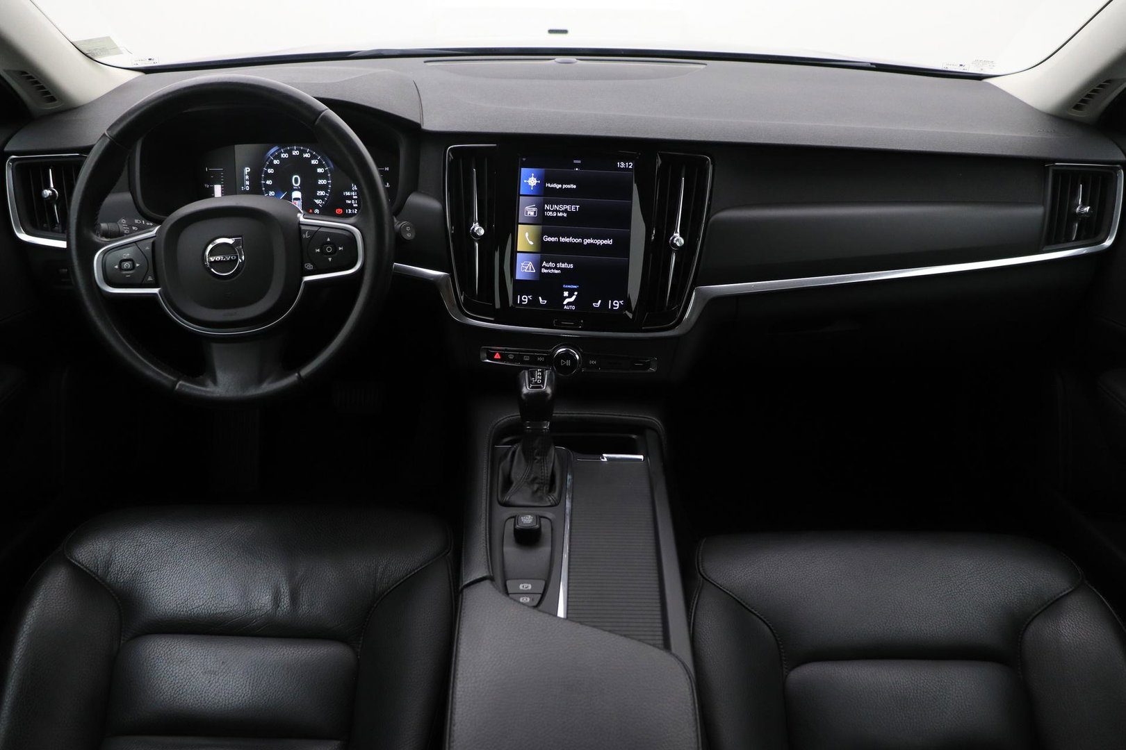 Volvo V90 2.0 T4 Momentum | ACC | Trekhaak | Camera | BLIS | Kinderzitjes | Stoelverwarming | 18 Inch