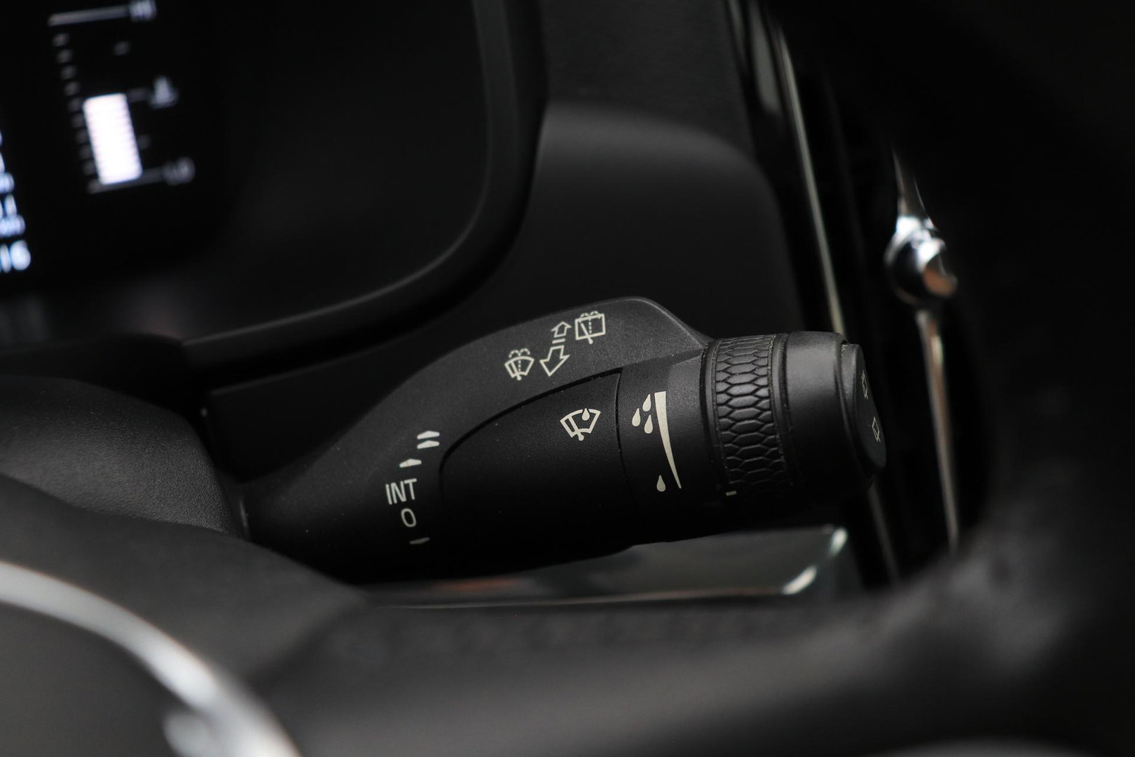 Volvo V90 2.0 T4 Momentum | ACC | Trekhaak | Camera | BLIS | Kinderzitjes | Stoelverwarming | 18 Inch