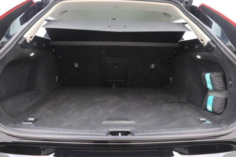 Volvo V90 2.0 T4 Momentum | ACC | Trekhaak | Camera | BLIS | Kinderzitjes | Stoelverwarming | 18 Inch