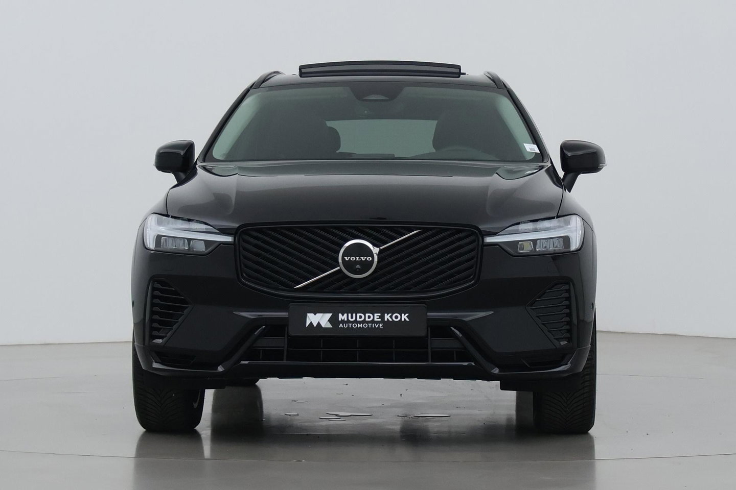 Volvo XC60 2.0 T8 Plug-in hybrid AWD Plus Dark | ACC | Panoramadak | Head-Up | Harman/Kardon | 360° Camera | BLIS
